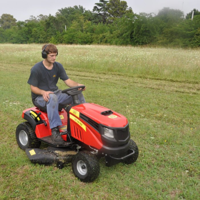 Tractor corta césped Villa TVC-100 PRO 16.5 HP - Imagen 9